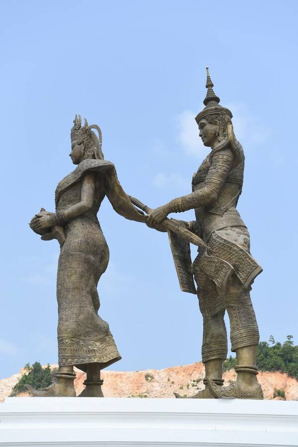 Cambodia’s Largest Copper Statue, “Preah Thong Neang Neak” Inaugurated